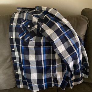 XL plaid shirt! Styled with a lot of things